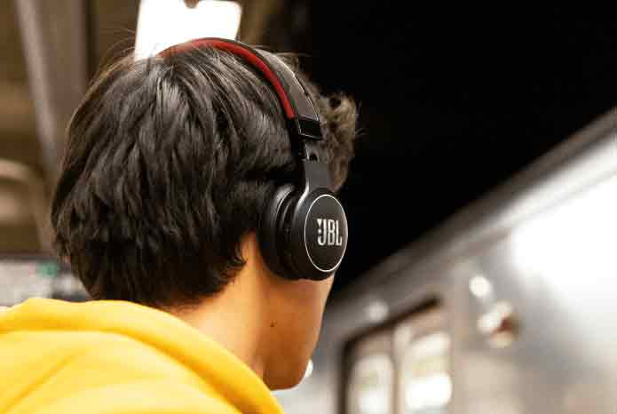 JBL Self-charging Wireless Headphones