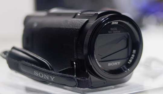 Sony-FDR-AX33-Handycam-Camcorder