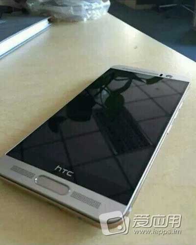 More-Live-Images-of-HTC-One-M9-Plus-Smartphone-with-big-Home-button