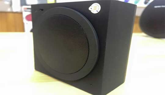 Divoom-Aurabox-Speaker-with-LED-panel