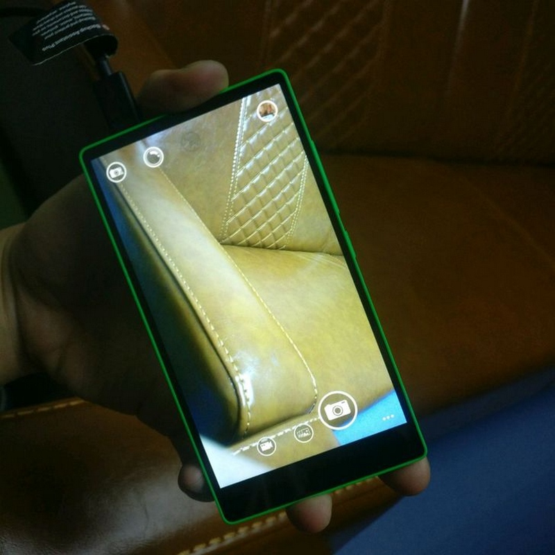 Nokia smartphone with bezel less design
