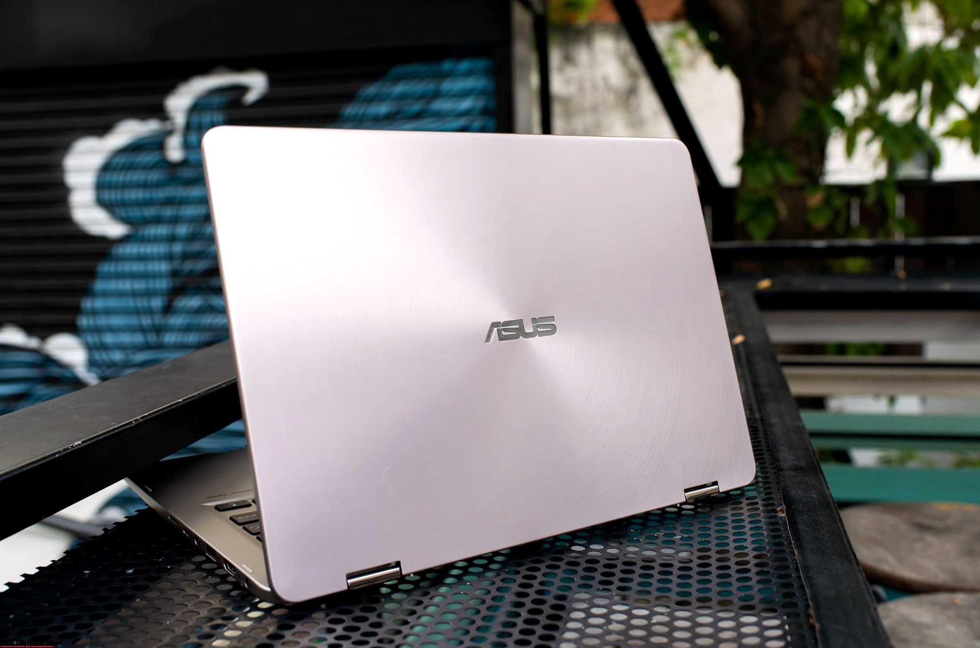 Asus ZenBook Flip Laptop