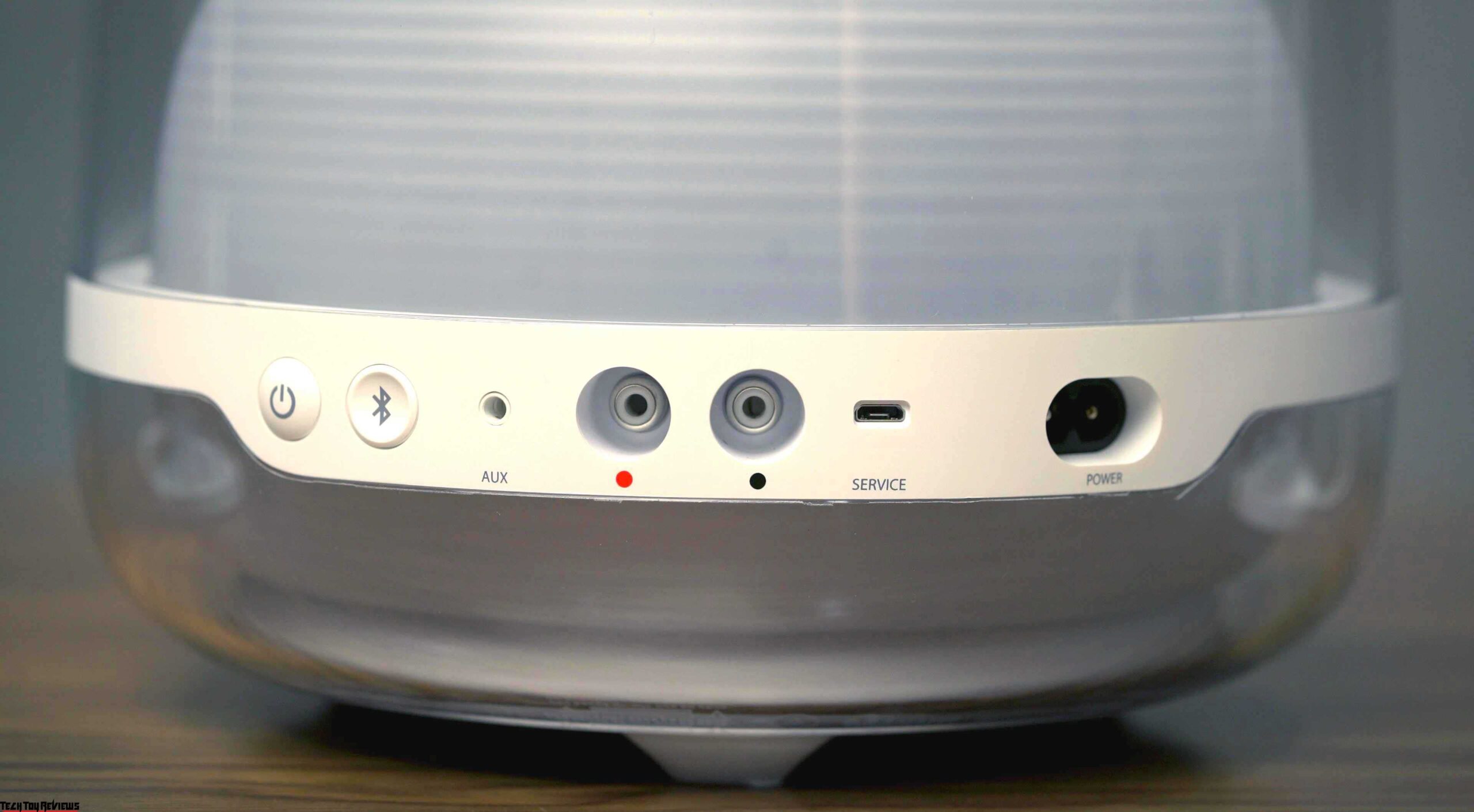 Harman Kardon SoundSticks 4 Bluetooth Wireless Speaker Review