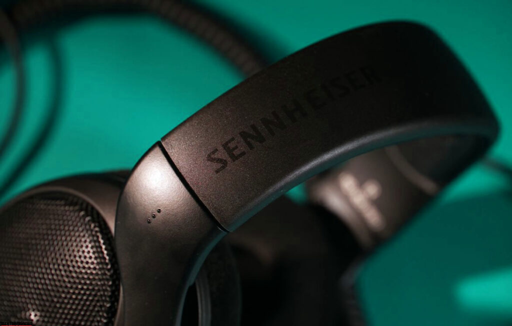 Sennheiser HD 400 Pro Review: best studio headphones