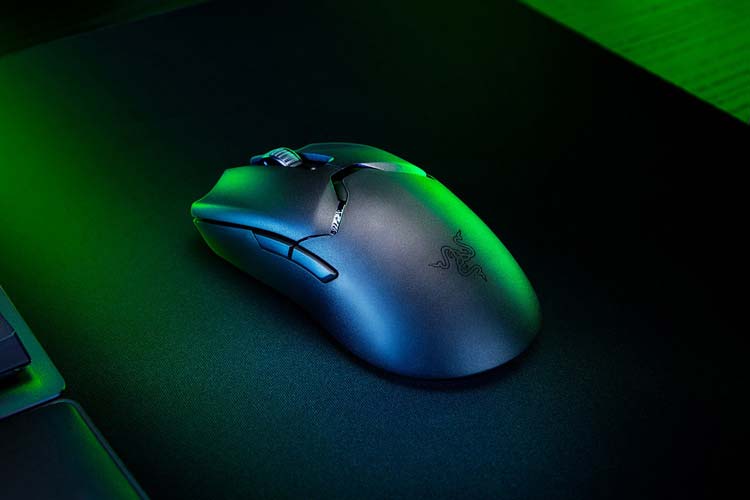 Razer Viper V2 Pro lightest gaming mouse