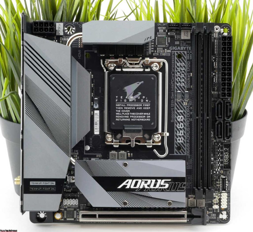 Gigabyte B660I Aorus Pro DDR4 Review: Compact Mini ITX Motherboard