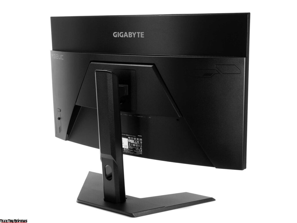 Gigabyte M32UC review