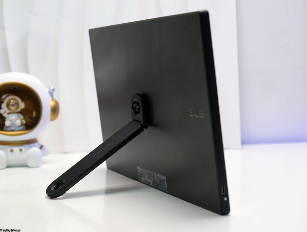 Asus MB166CR Quick Review: New portable monitor with USB-C