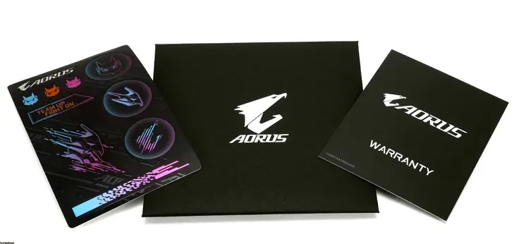 Gigabyte AORUS GeForce RTX 5070 MASTER Review: accessories
