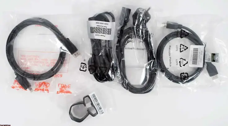 Gigabyte MO27Q2 Review: Cables