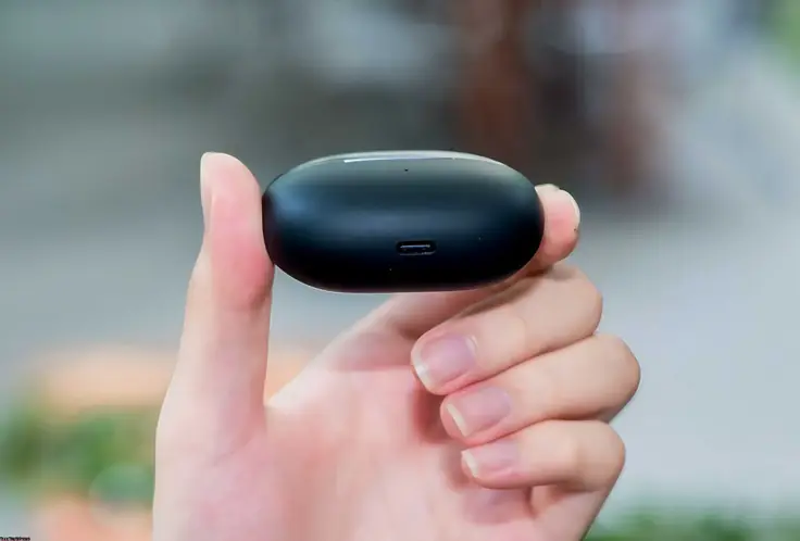 Shokz OpenDots ONE Review: Premium Open-Ear Wireless Earbuds for All-Day Comfort