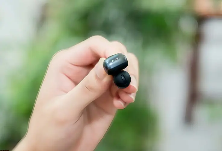 Shokz OpenDots ONE Review: Premium Open-Ear Wireless Earbuds for All-Day Comfort